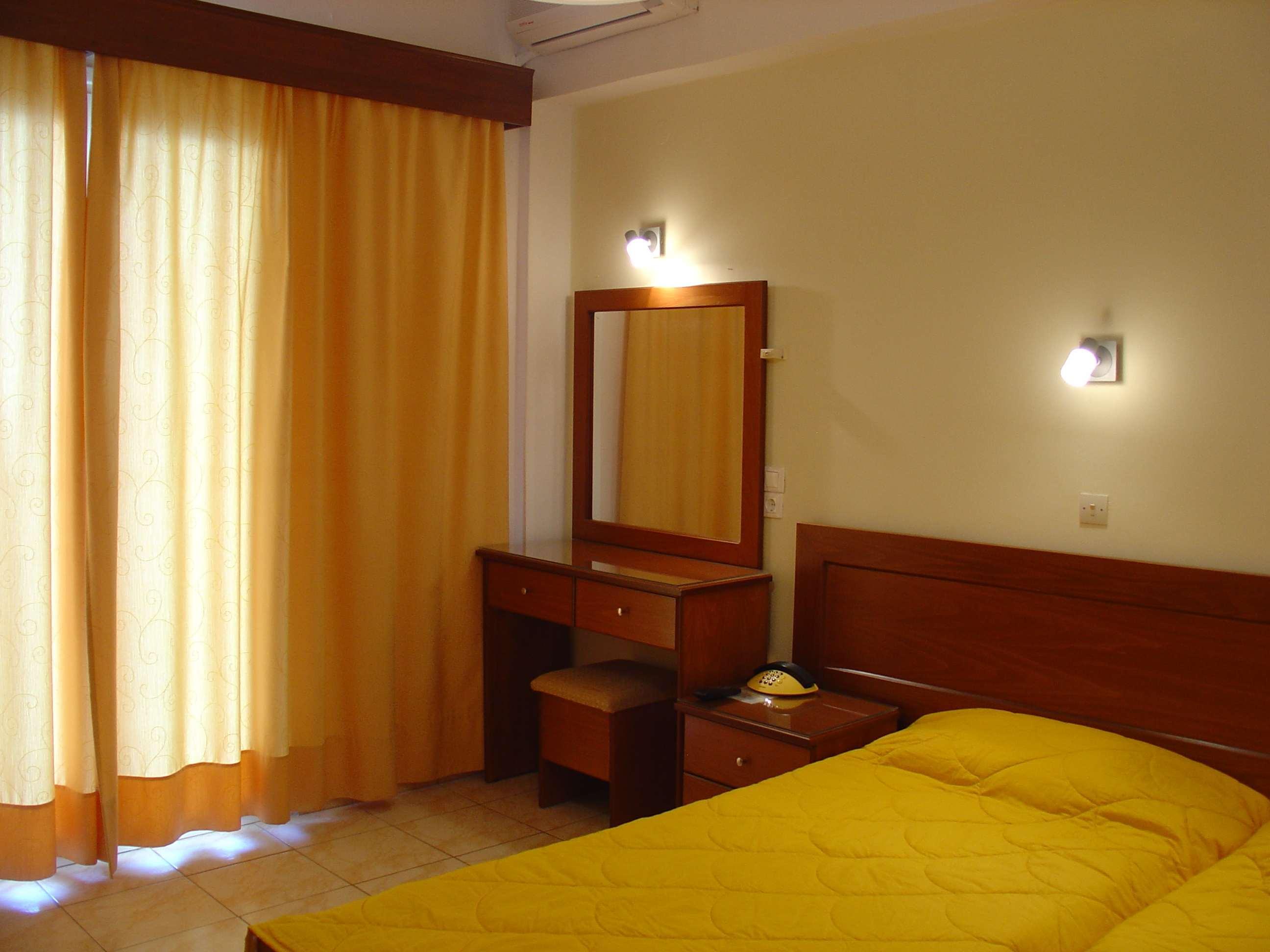 Golden Sands Hotel Айос-Георгіос Екстер'єр фото