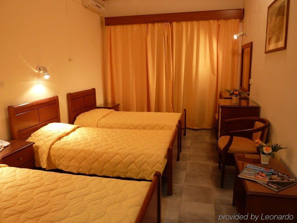 Golden Sands Hotel Айос-Георгіос Номер фото