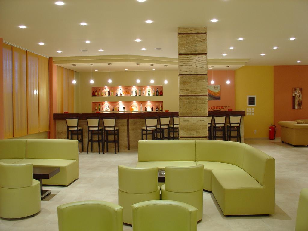 Golden Sands Hotel Айос-Георгіос Екстер'єр фото
